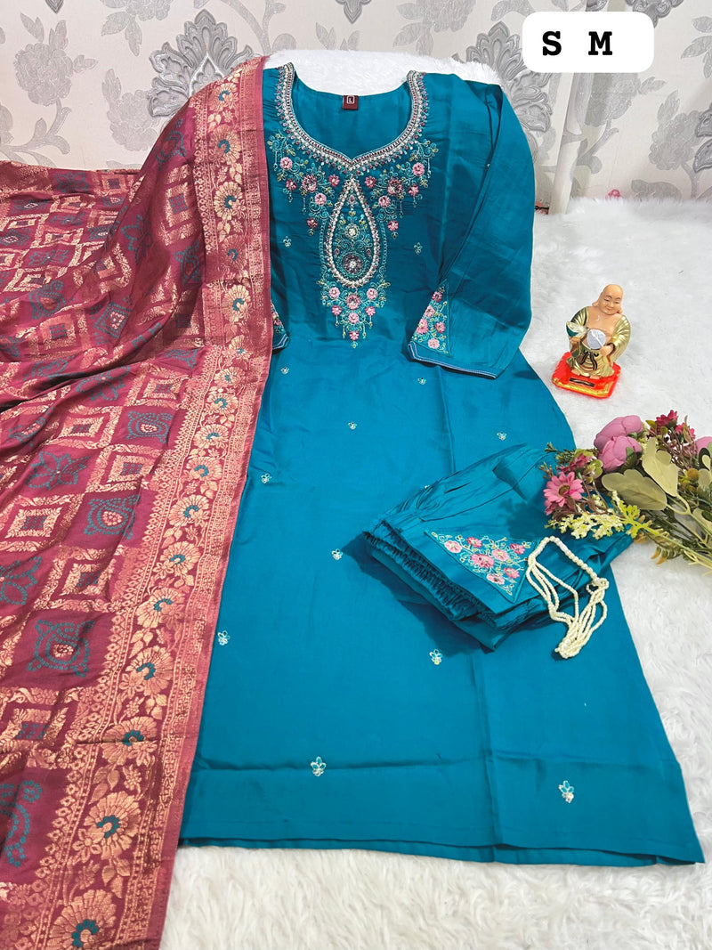 Teal Embroidered Kurti Set with Contrasting Pink Banarasi Dupatta