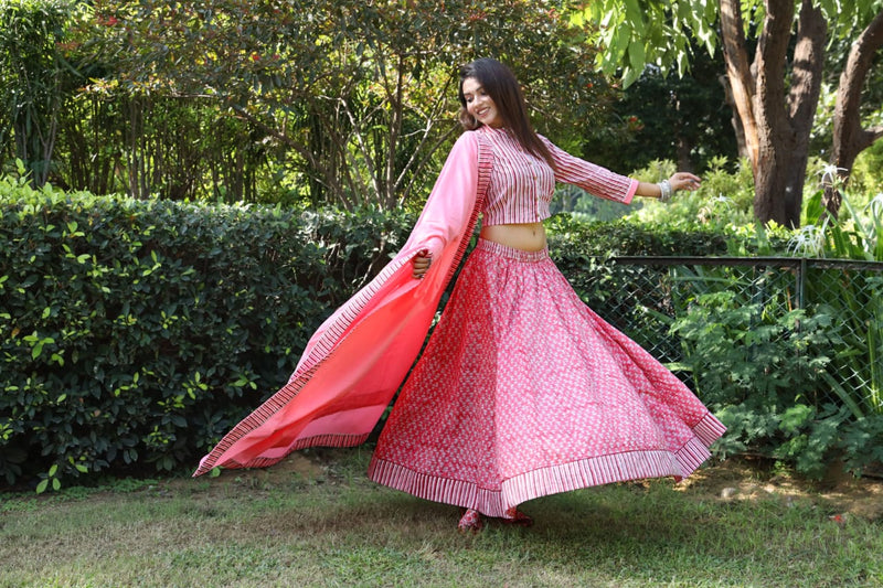 Pink Block Printed Crop Kurti Skirt Dupatta Set